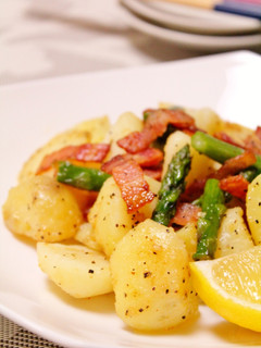 A picture of Easy Asparagus, Bacon & Potatoes.