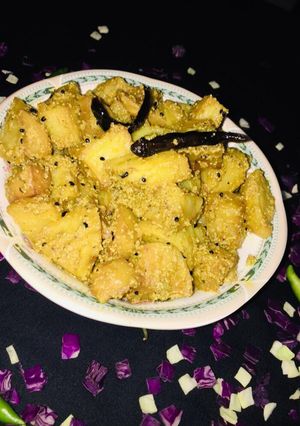 A picture of Bengali Aloo Posto.