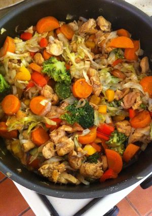 Una foto de Pollo estilo oriental