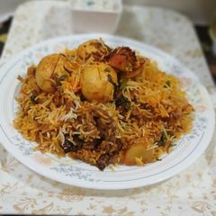 A picture of Eggs poppy seeds biryani.