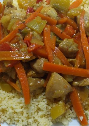 Una foto de Cuscús de pollo