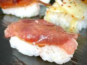 Una foto de sushi nigiri