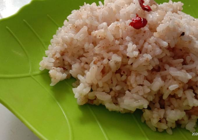 Nasi goreng putih terasi