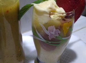 Una foto de Refrescante Licuado con Helado de Chocolate y Crema