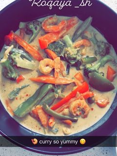 صورة لوصفة كاري الروبيان بالخضار 🍤🦐🥦🌶🥕🍲