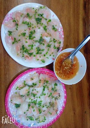 Hình của món Bánh bột lọc nhân tôm.