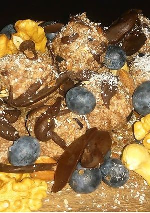 Una foto de Trufas de avena y coco