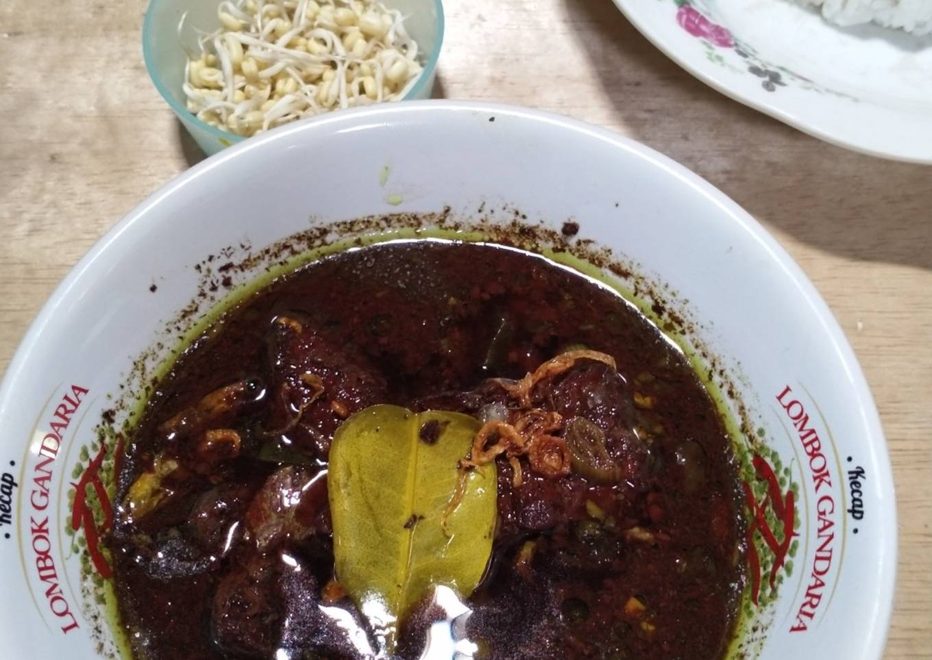 Rawon daging sapi