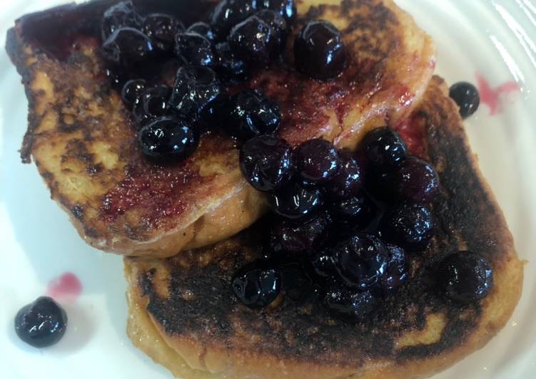 Simple Way to Make Quick French Toast with blueberries compote