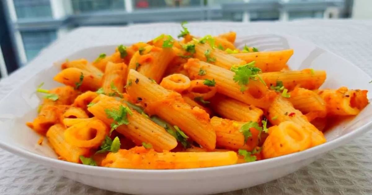 Red Sauce Pasta with Indian touch Recipe by FoodBox By Lalima - Cookpad