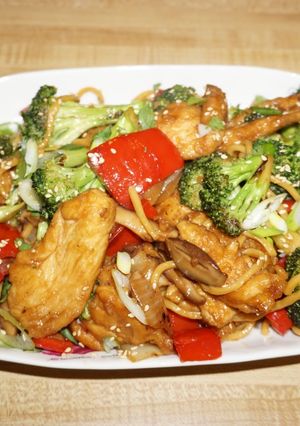 A picture of Stir-Fried Chicken Breast with Broccoli and Lo Mein Noodles, Jon Style.