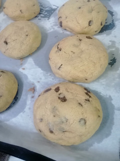 A picture of Chocolate chip cookies.