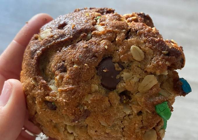 M&Ms chocolate cookies