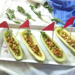 A picture of Sprouts chat in cucumber boat.