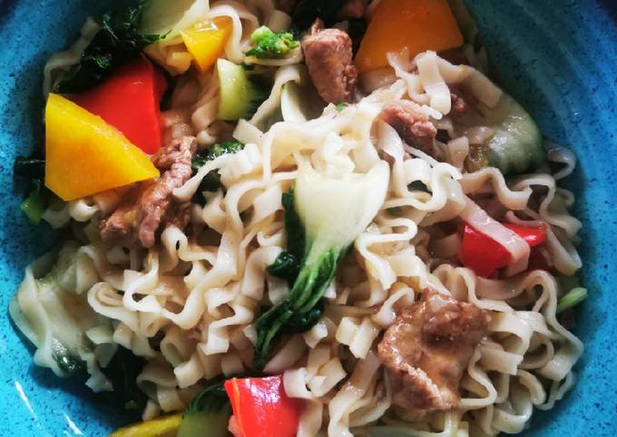 Simple Way to Prepare Speedy Stir fry beef with noodles