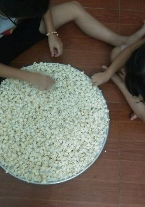 Hình của món Bắp rang Bơ siêu to khủng lồ- Popcorn.