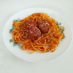 A picture of Spaghetti and Meatballs.