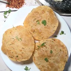Cheese poori A picture of Cheese poori.