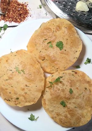 A picture of Cheese poori.