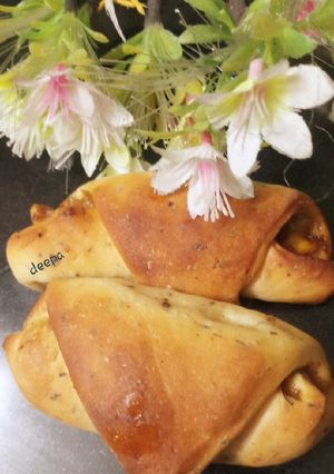 A picture of Whole wheat crossiant.