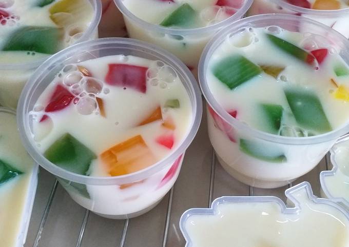 Puding Mozaik Cup