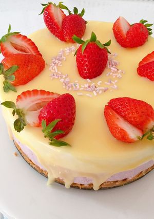 O poză a rețetei Cheesecake cu căpșuni.