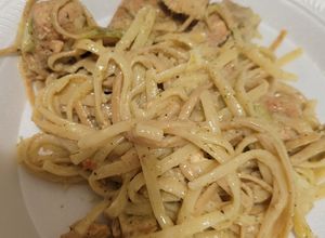 Una foto de Pasta con pescado