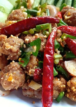 รูปของ ลาบหมูทอด