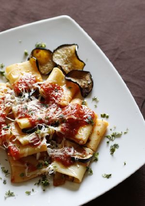 A picture of Pasta alla Norma.