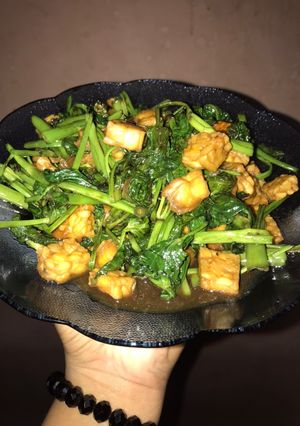 Foto resep Tumis Kecap Kangkung dengan Tempe