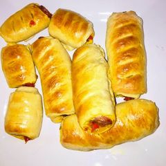 Sausage rolls A picture of Sausage rolls.