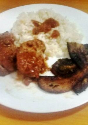 Una foto de Albondigón en Salsa