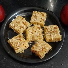 A picture of Apple Burfi.