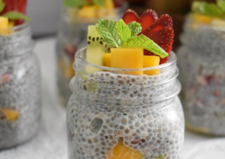 Fruits Chia Seed Pudding /Puding Chia Seed dengan Aneka Buah