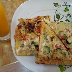 A picture of Omelette for breakfast.