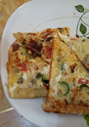 A picture of Omelette for breakfast.