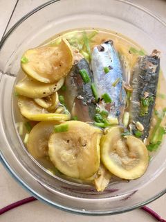 Hình của món Canh bầu chua cá nục.