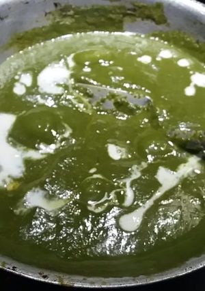 મલાઈ પાલક રેસીપી મુખ્ય ફોટો
