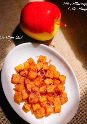 Hình của món Táo Rim Quế 🍎.