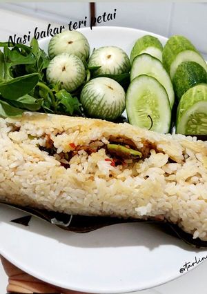Foto resep Nasi bakar teri petai