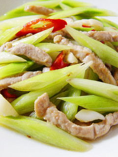 【厚生廚房】鮮炒碧玉筍肉絲 的食譜成品照片