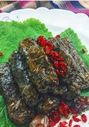 عکسی از دستور دلمه برگ مو