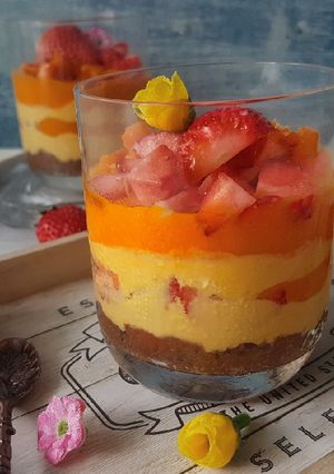 A picture of Mango cheesecake parfait.