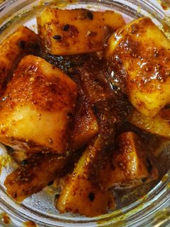 मूली का इंस्टेंट आचार (mooli ka instant achar recipe in Hindi) रेसिपी मुख्य फोटो