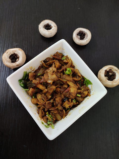 மிளகு மசாலா காளான் (pepper mashroom) செய்முறை முக்கிய புகைப்படம்