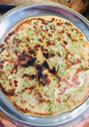 ચીઝ પરોઠા (Cheese Paratha Recipe In Gujarati) રેસીપી મુખ્ય ફોટો