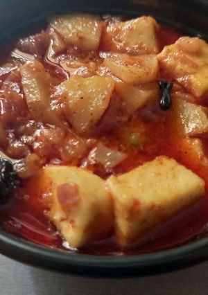 আলু পনিরের ডালনা (aloo paneerer dalna recipe in Bengali) রেসিপির প্রধান ছবি
