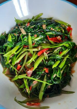 Foto resep Tumis kangkung pedas