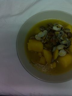 Una foto de Guiso de chirlas o almejas