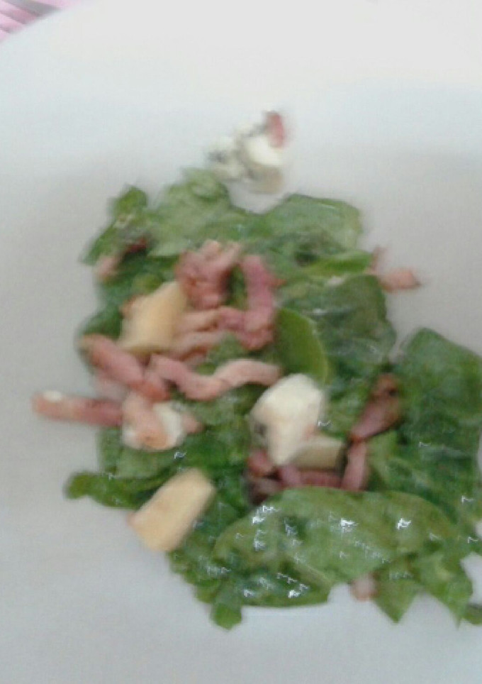 Una foto de Ensalada de espinacas templada 